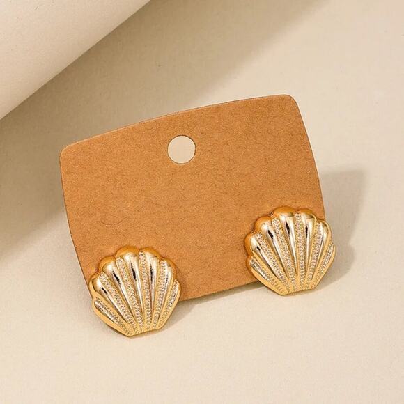 2/$30 NEW Dainty Delicate Sea Shell Earrings Gold or Silver Post Stud Backs 130 - Picture 3 of 15